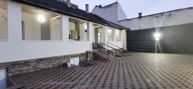 Eladó hotel, Budapesten, XX. kerületben, Gólya utcában 140 M Ft