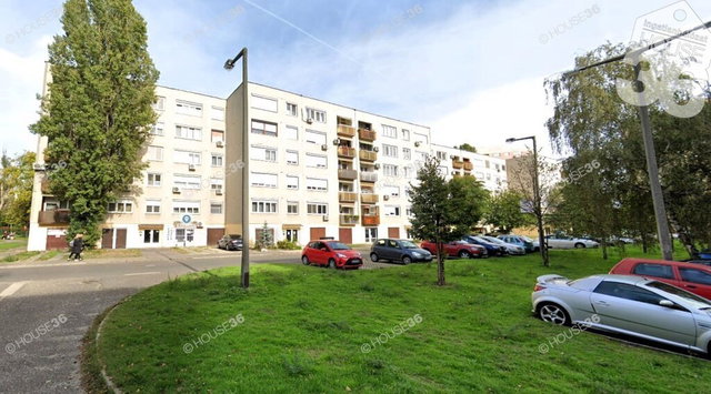 Eladó panellakás, Kecskeméten 43.5 M Ft, 3 szobás
