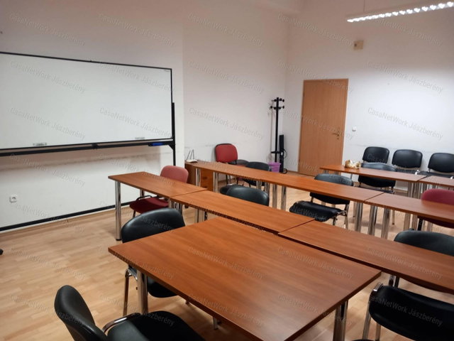 Eladó iroda, Szolnokon 9.9 M Ft, 1 szobás / költözzbe.hu