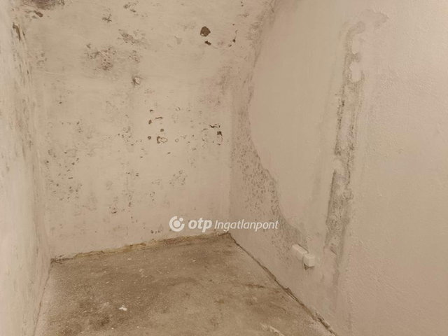 Eladó téglalakás, Budapesten, VIII. kerületben 17.9 M Ft