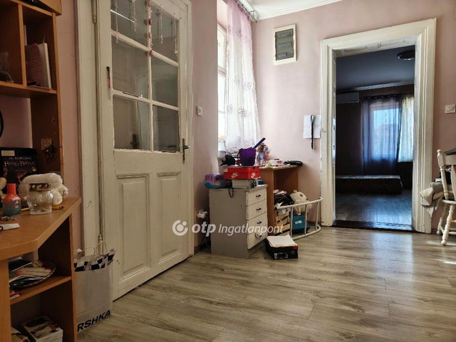 Eladó családi ház, Decsen 28 M Ft, 3 szobás