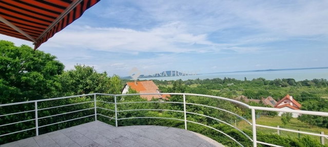 Eladó családi ház, Balatongyörökön 140 M Ft, 3 szobás