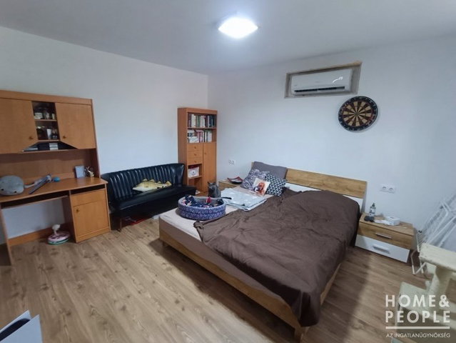 Eladó családi ház, Kiszomboron 26.99 M Ft, 2 szobás