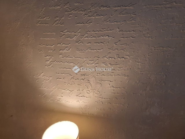 Eladó téglalakás, Pécsett 74.99 M Ft, 2 szobás