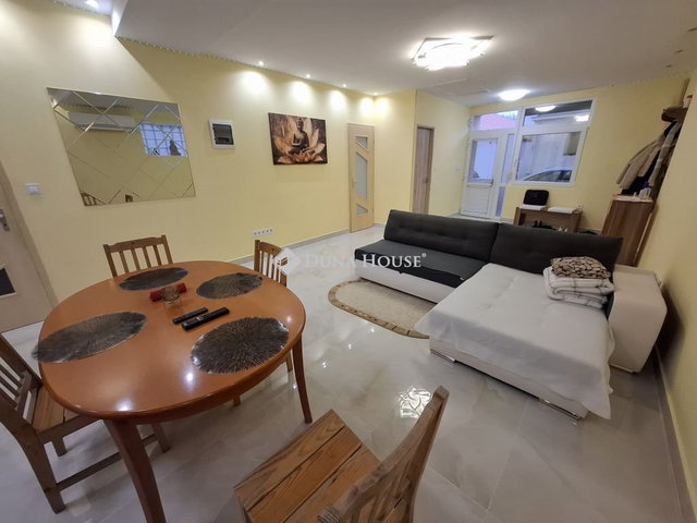 Eladó családi ház, Kiskunfélegyházán 44.5 M Ft, 4 szobás