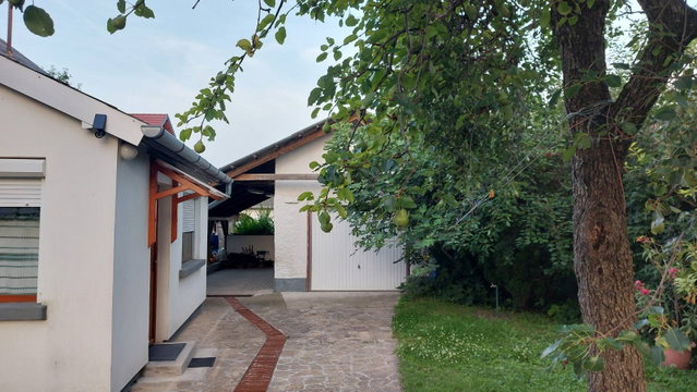 Eladó családi ház, Csopakon 89.5 M Ft, 4 szobás