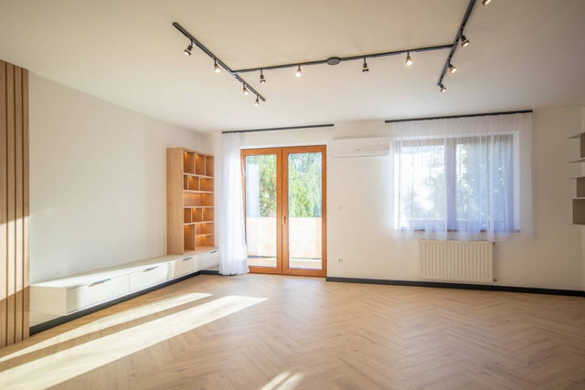 Kiadó ikerház, albérlet, Csömörön 899 E Ft / hó, 5 szobás