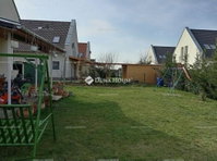 Eladó sorház, Vácon 104.9 M Ft, 4 szobás / költözzbe.hu