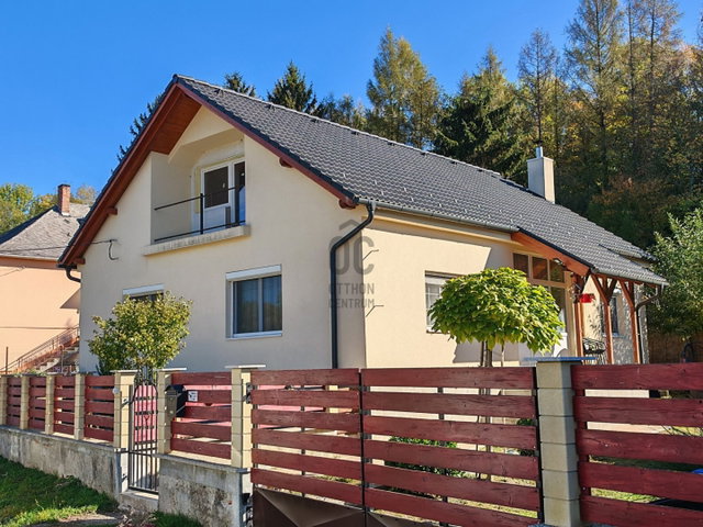 Eladó családi ház, Városlődön 84 M Ft, 2 szobás