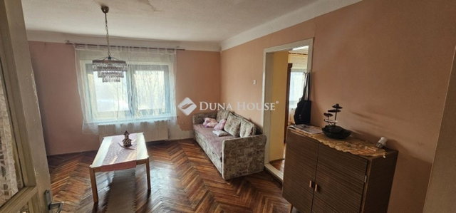 Eladó családi ház, Véménden 22.5 M Ft, 3 szobás