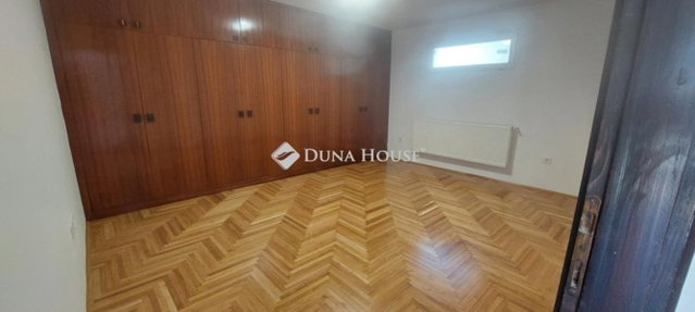 Eladó családi ház, Makón 75 M Ft, 4 szobás