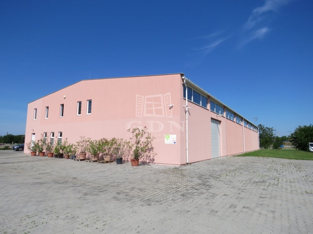 988m² · 1.600.000 ft
