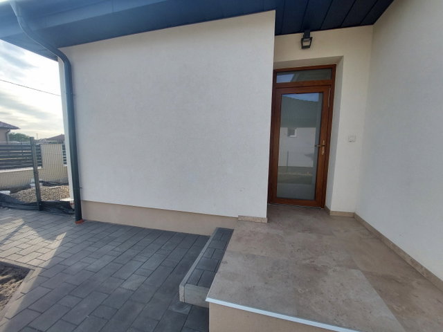Eladó ikerház, Dunavarsányban 89.9 M Ft, 4 szobás