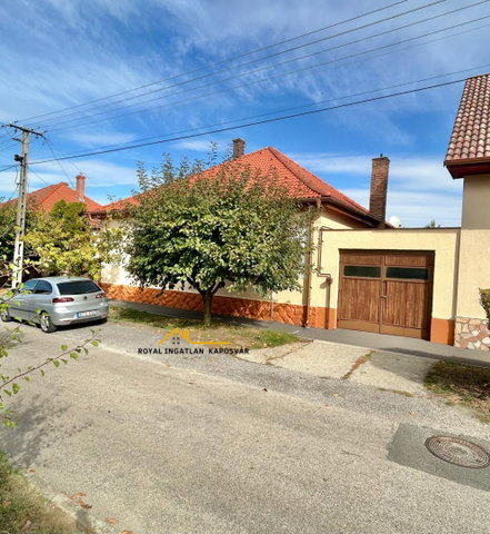 Eladó családi ház, Kaposváron, Kandó Kálmán utcában 59.9 M Ft