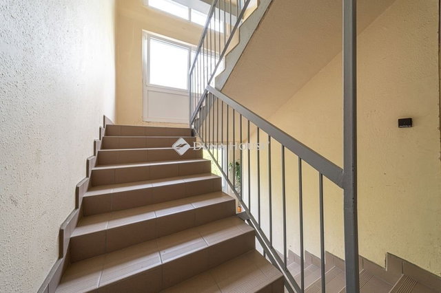 Eladó panellakás, Miskolcon 35.99 M Ft, 3 szobás