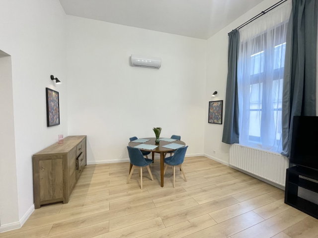 Kiadó téglalakás, albérlet, Debrecenben 320 E Ft / hó, 2 szobás