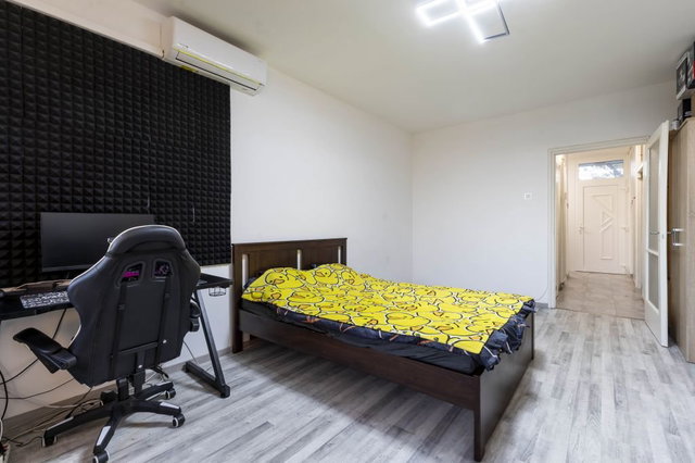 Eladó téglalakás, Budapesten, XX. kerületben 42.5 M Ft, 1 szobás