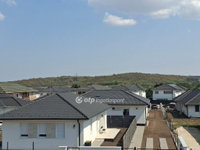 Eladó téglalakás, Mendén 74.9 M Ft, 4 szobás