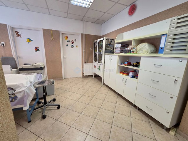 Eladó ipari ingatlan, Szegeden, Csongrádi sugárúton 26.59 M Ft