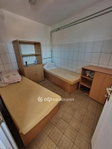 Eladó családi ház, Pápán 249 M Ft, 9+11 szobás