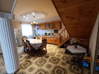 Eladó családi ház, Szegeden 92 M Ft, 5 szobás
