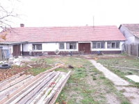 Eladó családi ház, Szabadszálláson 8 M Ft, 2 szobás