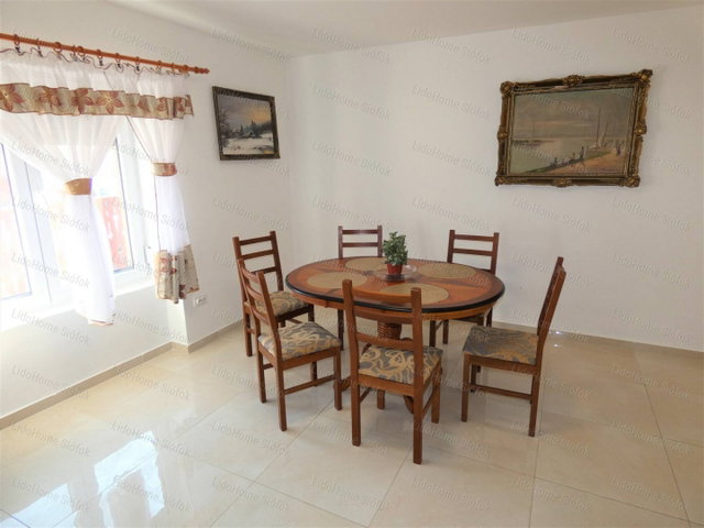 Eladó családi ház, Balatonszabadiban 52.9 M Ft, 4 szobás