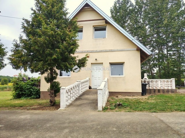 Eladó családi ház, Nagykutason 49 M Ft, 4 szobás