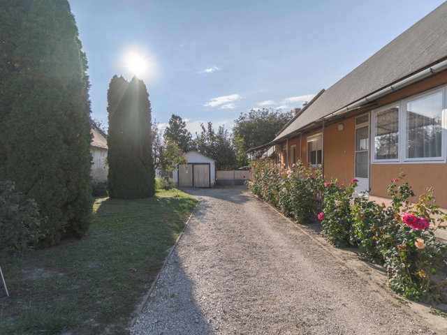 Eladó családi ház, Faddon 39.9 M Ft, 3 szobás