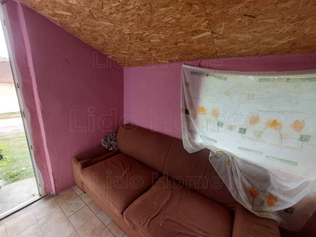 Eladó családi ház, Mosdóson 7.5 M Ft, 1+1 szobás
