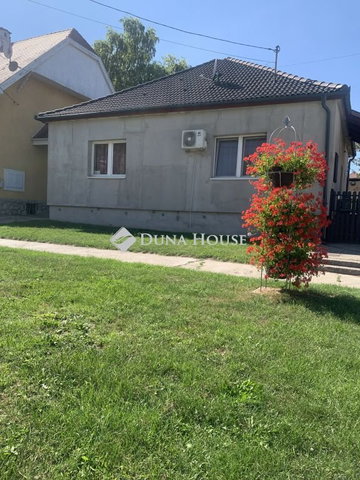 Eladó családi ház, Hőgyészen 37.5 M Ft, 3 szobás