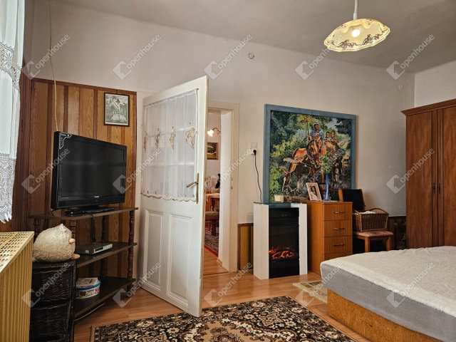 Eladó családi ház, Tényőn 52 M Ft, 3 szobás