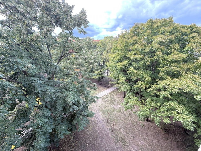 Eladó téglalakás, Pécsett 56.5 M Ft, 2 szobás