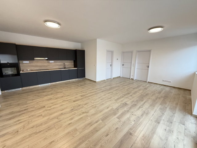 Kiadó téglalakás, albérlet, Pakson 350 E Ft / hó, 2 szobás