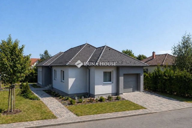 Eladó családi ház, Ceglédbercelen 99.9 M Ft, 5 szobás