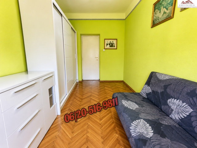 Eladó téglalakás, Dunaújvárosban 31.99 M Ft, 2 szobás