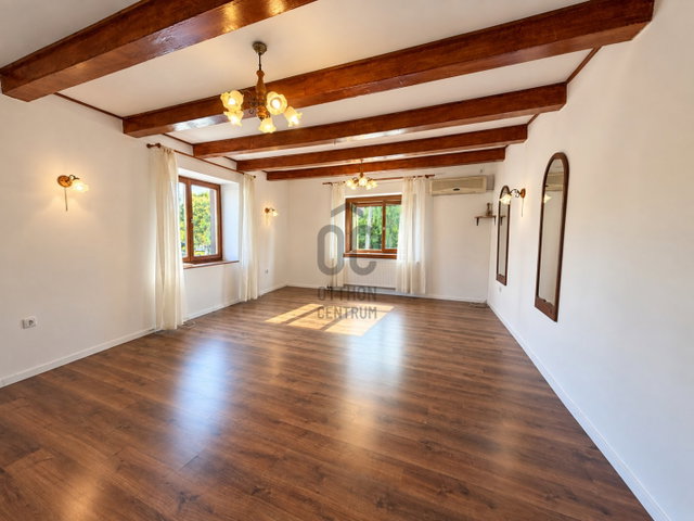 Eladó családi ház, Nagykovácsiban 99.9 M Ft, 2 szobás