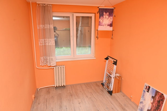 Eladó panellakás, Pécsett, Eszék utcában 51.4 M Ft, 2 szobás