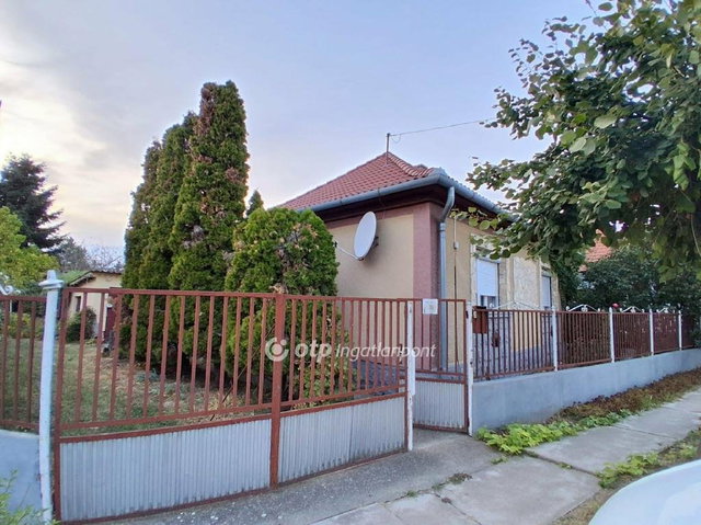 Eladó családi ház, Biharkeresztesen 40.9 M Ft, 2+2 szobás