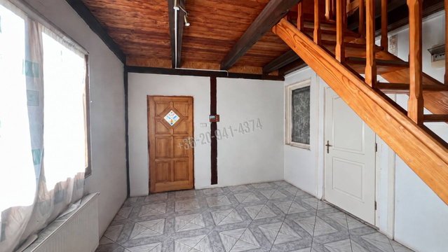 Eladó családi ház, Dunaharasztin 75 M Ft, 6 szobás