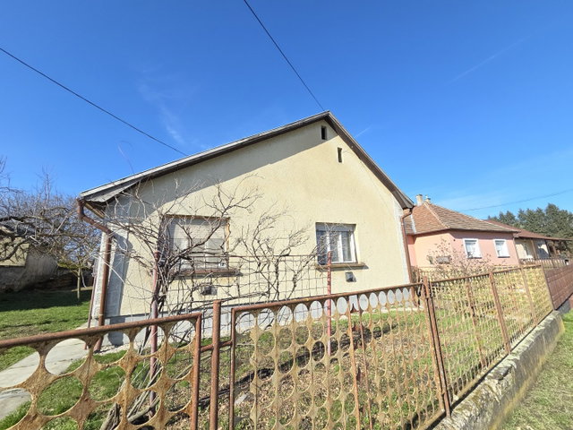 Eladó családi ház, Balatonszentgyörgyön 39 M Ft, 3 szobás