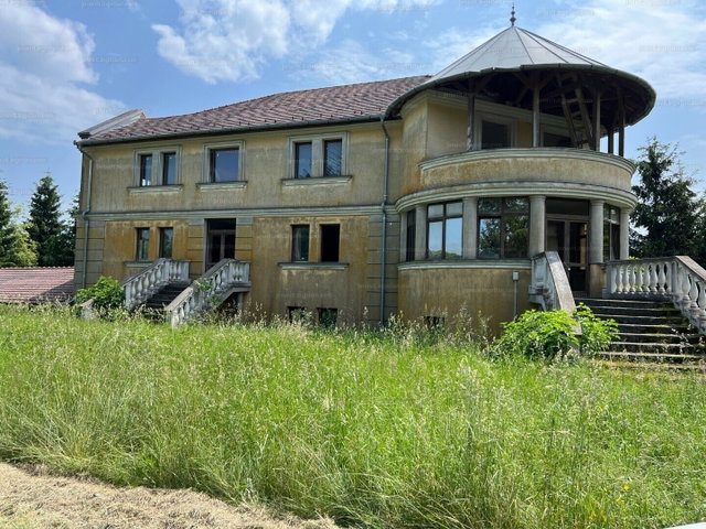 Eladó családi ház, Kehidakustányban 110 M Ft, 14 szobás