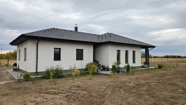 Eladó családi ház, Kecskeméten 109 M Ft, 4+1 szobás