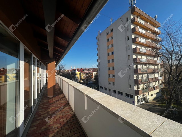 Kiadó iroda, Szegeden 210 E Ft / hó, 3 szobás