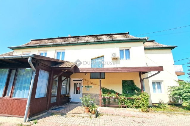Eladó hotel, Galgahévízen 215 M Ft, 16 szobás