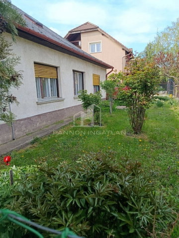 Eladó családi ház, Úrkúton 39.9 M Ft, 4 szobás