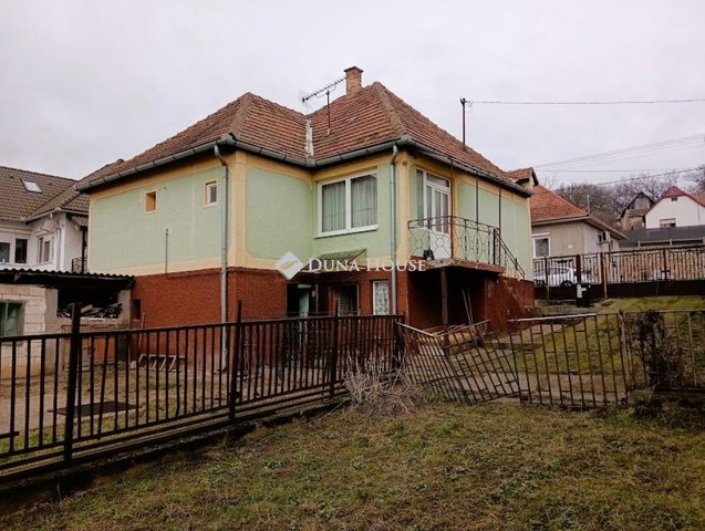 Eladó családi ház, Bajnán, Klapka György utcában 35.9 M Ft