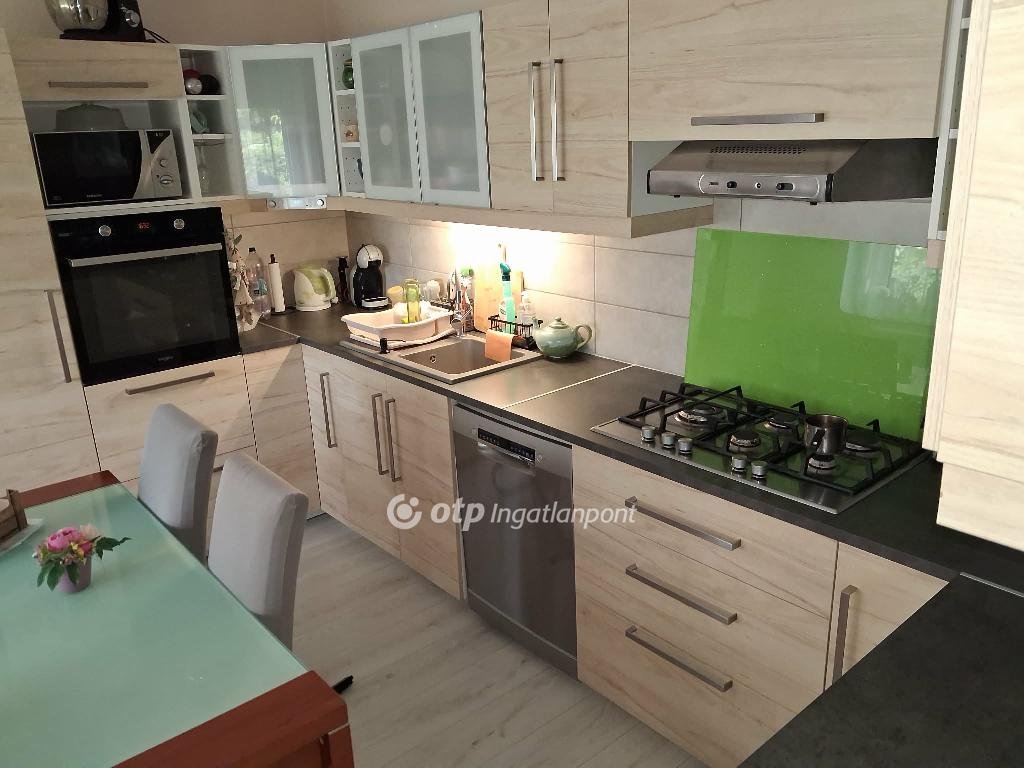 Családi ház · 5 hálószoba · 165 m² · 87.900.000 Ft