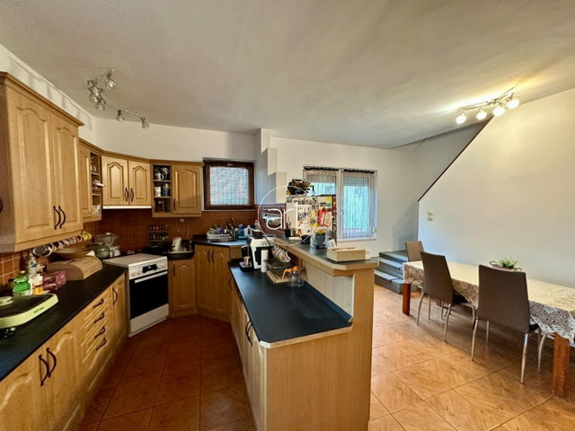 Eladó családi ház, Domaszéken 89.99 M Ft, 4 szobás