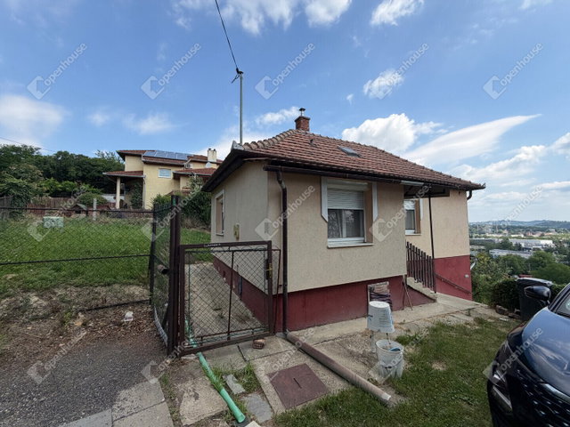 Eladó családi ház, Zalaegerszegen 28.9 M Ft, 1 szobás